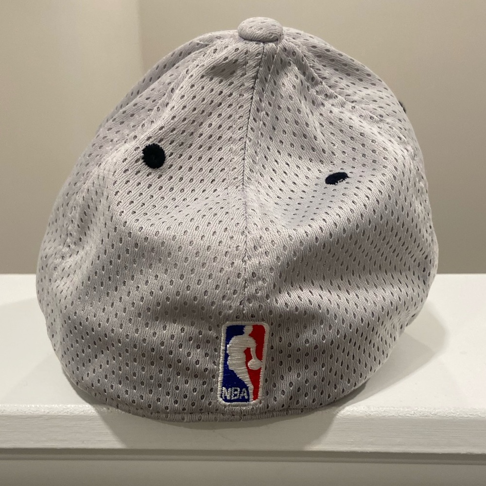 San Antonio Spurs Hat - Picture 4 of 5